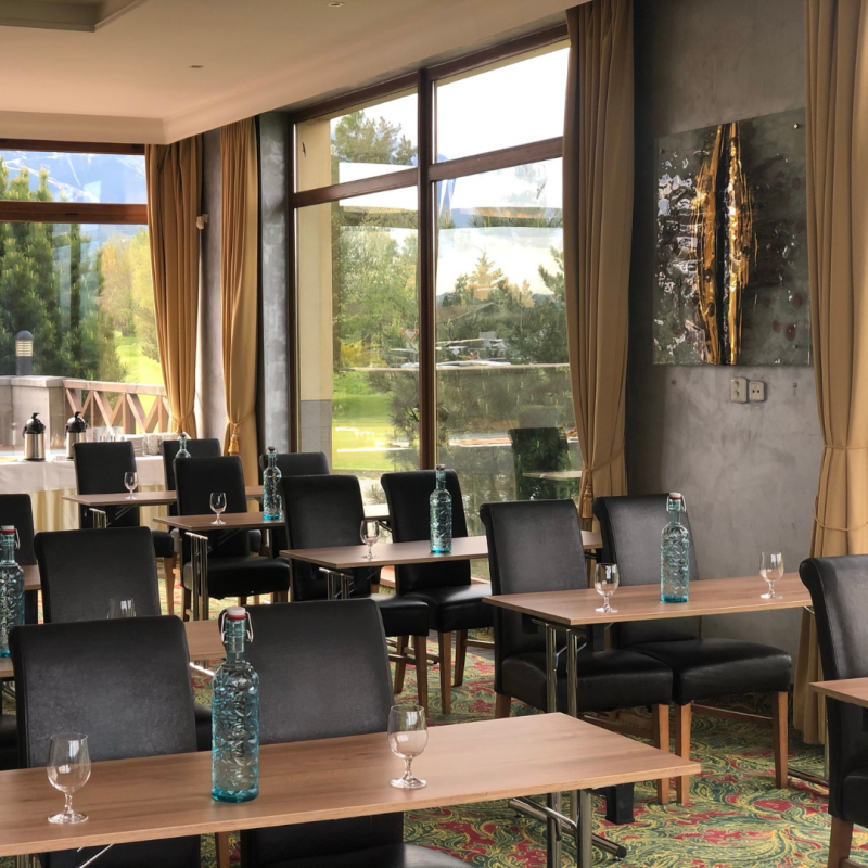 Hotel International skolenia